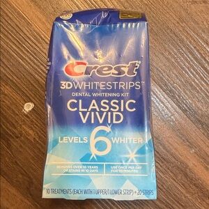 Crest 3D Whitestrips Classic Vivid 6 Levels Whiter